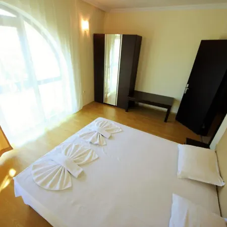 Apartment Saint George Palace - Sveti Vlas
