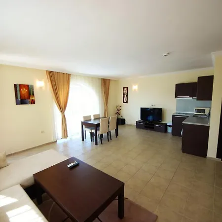 Saint George Palace - سفيتي فلاس