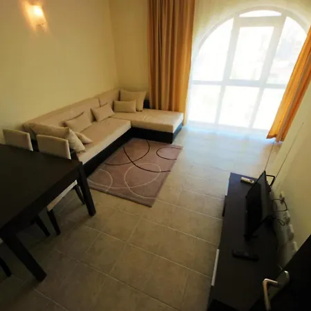 Saint George Palace - سفيتي فلاس